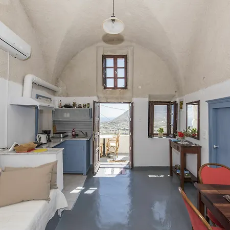 Morning Star Traditional * Pyrgos Kallistis